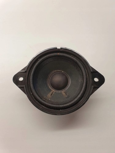 GŁOŚNIK ŚREDNIOTONOWY AUDI A4 A5 Q5 BANG 8K9035709