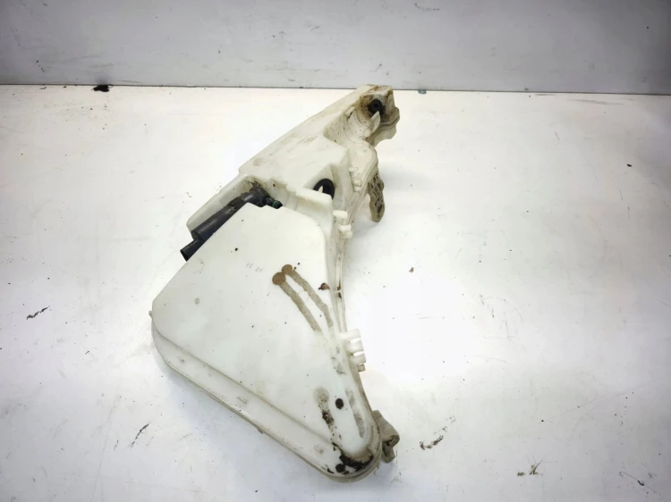 ZBIORNIK SPRYSKIWACZY POD XENON AUDI A6 C7 A7 4G8955451D