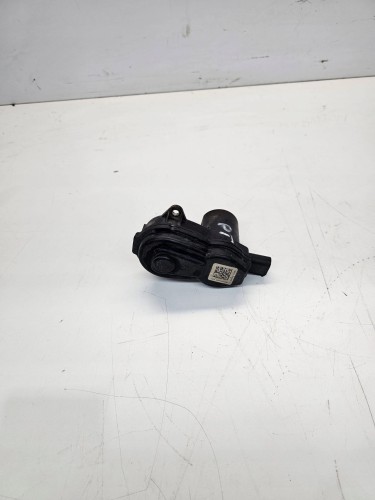 SILNICZEK HAMULCA RĘCZNEGO AUDI A6 C7 LIFT A7 LIFT Q5 32337647D