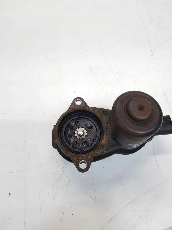 SILNICZEK HAMULCA RĘCZNEGO AUDI A6 C7 LIFT A7 LIFT Q5 32337647D