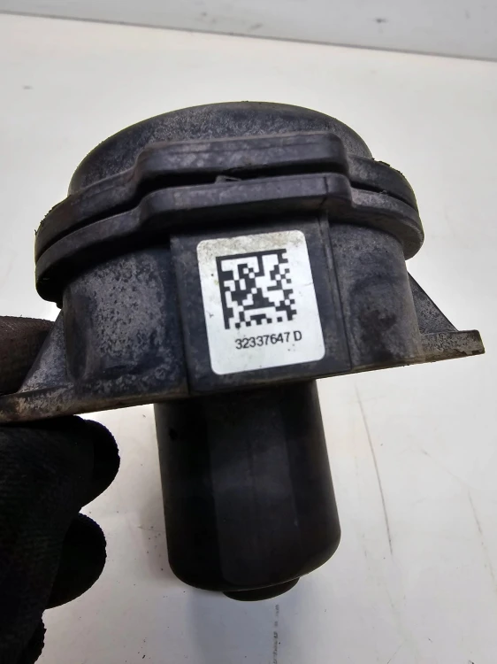 SILNICZEK HAMULCA RĘCZNEGO AUDI A6 C7 LIFT A7 LIFT Q5 32337647D