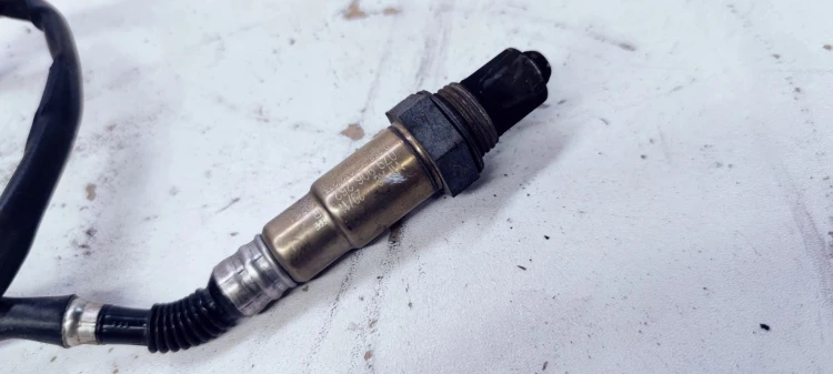 CZUJNIK TEMPERATURY SONDA AUDI VW SEAT 079906262R