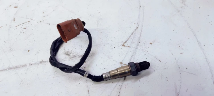 CZUJNIK TEMPERATURY SONDA AUDI VW SEAT 079906262R