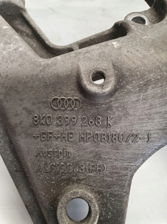 ŁAPA PODPORA SKRZYNI BIEGÓW AUDI A4 B8 A5 Q5 8K0399263K