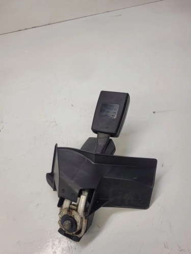 ZAPINKA PASA TYŁ AUDI A4 B6 B7 8E0857739E