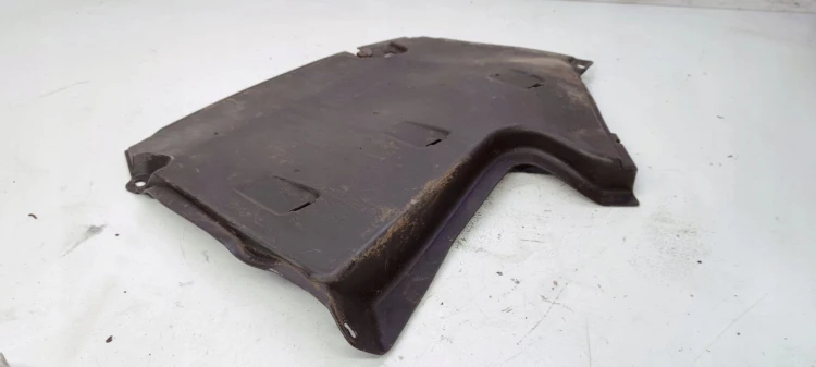 OSŁONA PODWOZIA TYŁ AUDI A4 B9 8W0825219A *1*