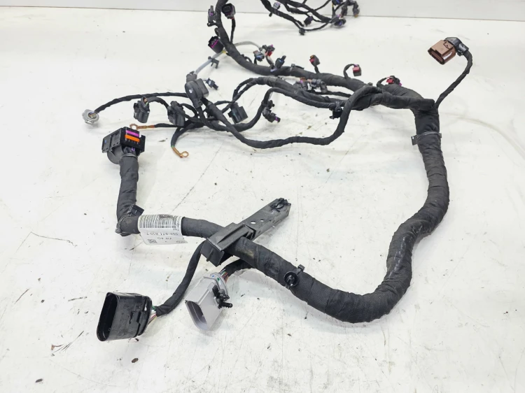 WIĄZKA INSTALACJA SILNIKA AUDI A3 8Y VOLSWAGEN GOLF 1.5 TFSI 05E971610T