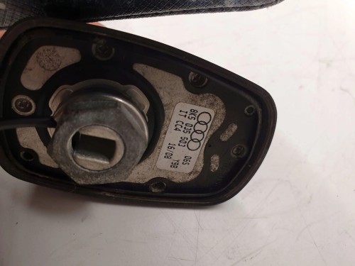 ANTENA LOTKA REKIN AUDI A4 A5 Q5 8K5035503 MATOWA