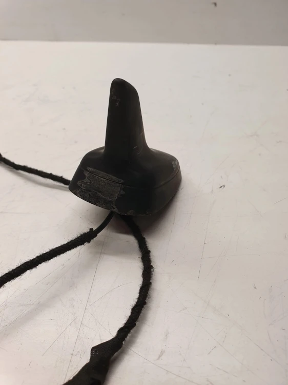 ANTENA LOTKA REKIN AUDI A4 A5 Q5 8K5035503 MATOWA
