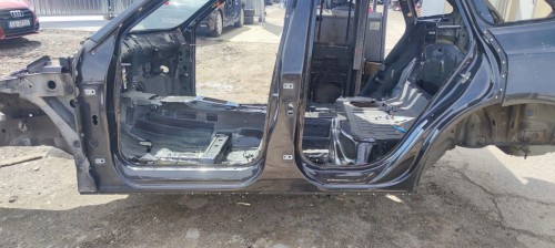 ĆWIARTKA PRÓG BOK LEWA STRONA AUDI Q5 8R LZ7L