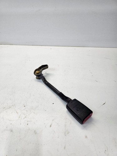 ZAPINKA PASA LEWA AUDI A6 C5 4B0857755E