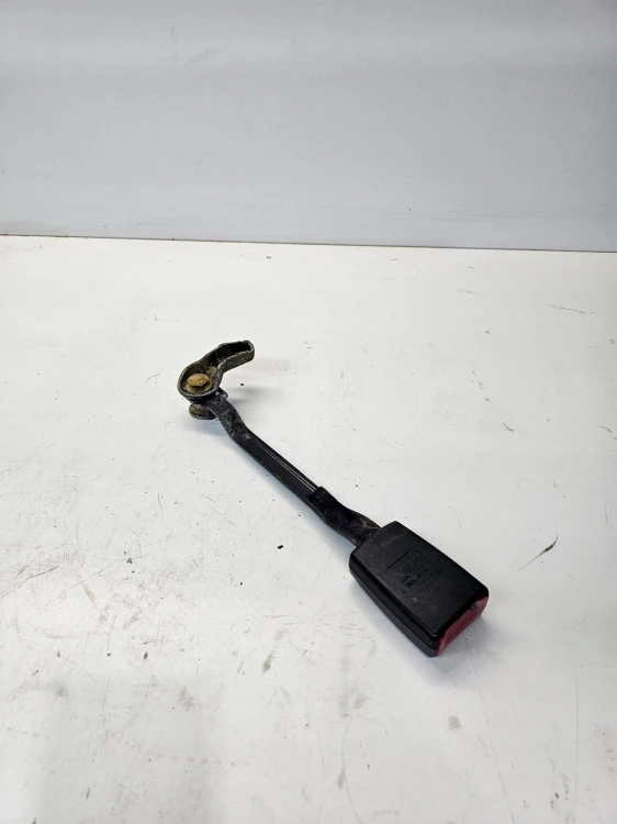 ZAPINKA PASA LEWA AUDI A6 C5 4B0857755E