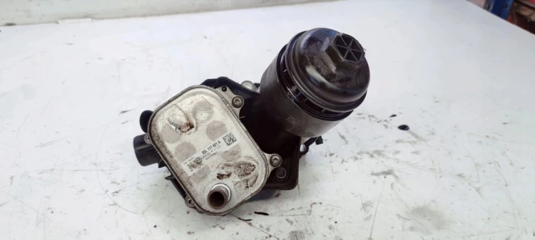 OBUDOWA FILTRA OLEJU AUDI A6 C8 A7 05L115389G