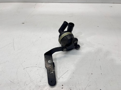 DODATKOWA POMPA WODY ZAWÓR WODY VOLKSWAGEN TIGUAN 5N0985561A