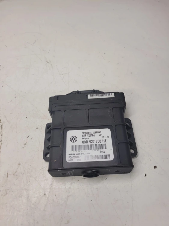 STEROWNIK SKRZYNI BIEGÓW AUDI Q7 3.0 09D927750HT