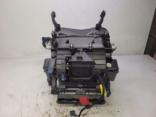 NAGRZEWNICA KOMPLETNA AUDI A6 C6 4F1820351AB