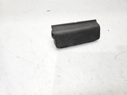 ZAŚLEPKA TUNELU POPIELNICZKI TYŁ AUDI A4 B6 B7 8E0863351D SZARA