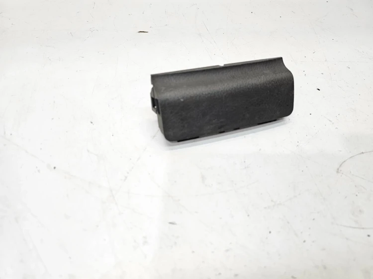 ZAŚLEPKA TUNELU POPIELNICZKI TYŁ AUDI A4 B6 B7 8E0863351D SZARA