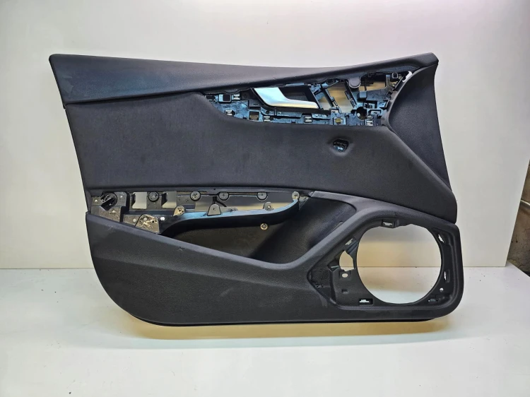 BOCZEK DRZWI LEWY PRZÓD AUDI A4 B9 EUROPA 8W0867117 8W1867105E