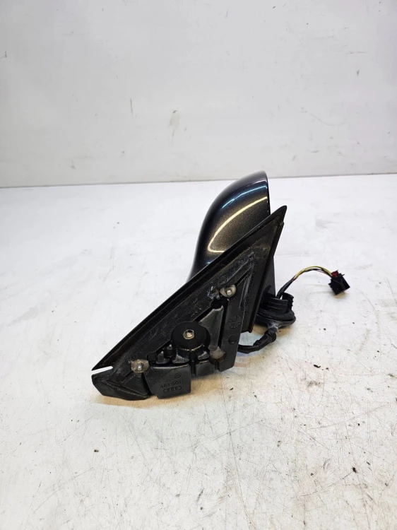 LUSTERKO PRAWY PRZÓD AUDI A3 8P4 LZ7L 6 PIN UK
