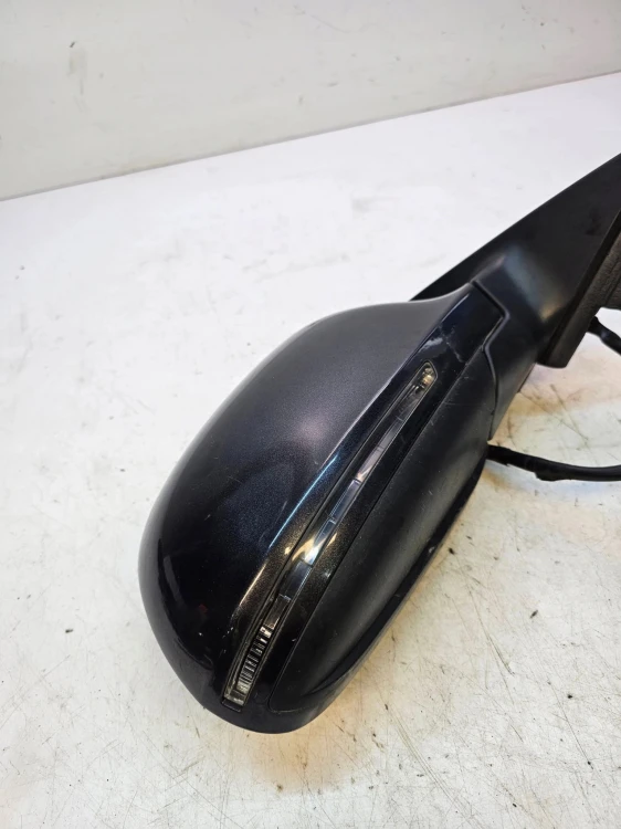 LUSTERKO PRAWY PRZÓD AUDI A3 8P4 LZ7L 6 PIN UK