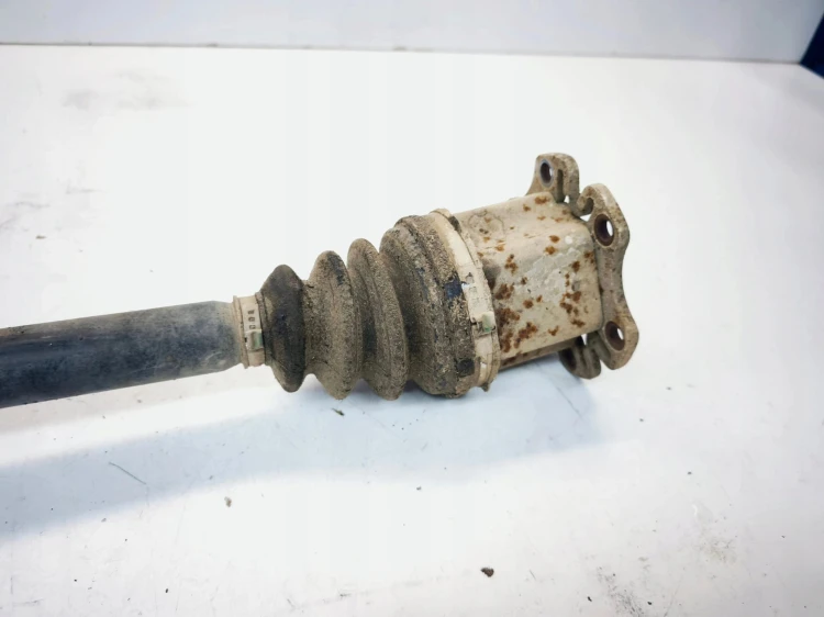PÓŁOŚ PRAWY PRZÓD PRAWA PRZEDNIA AUDI A6 C6 4F0407272J