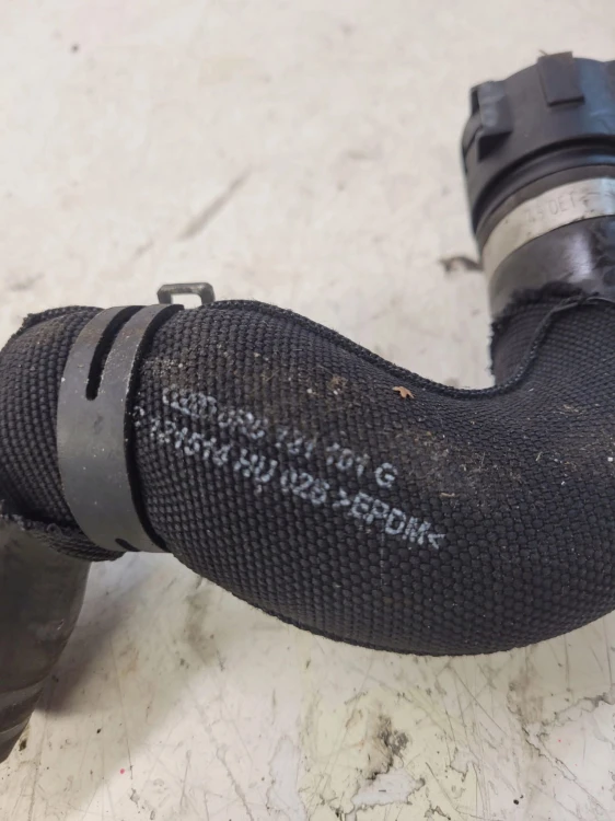 RURA PRZEWÓD WODY AUDI Q5 8R 8R0121101G