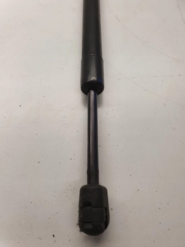 SIŁOWNIK TELESKOP KLAPY TYŁ AUDI A6 C6 4F5827552
