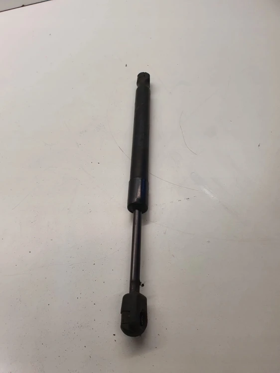 SIŁOWNIK TELESKOP KLAPY TYŁ AUDI A6 C6 4F5827552