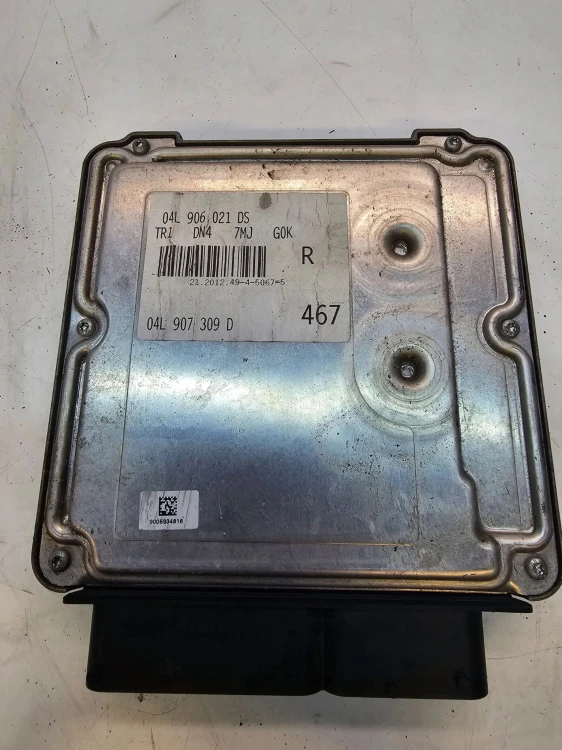KOMPUTER STEROWNIK SILNIKA AUDI VW 1.6 04L907309D