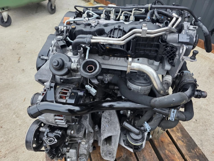 SILNIK KOMPLETNY AUDI A4 B8 A5 A6 SEAT EXEO 2.0 TDI CAG CAGB 150007 KM !!!