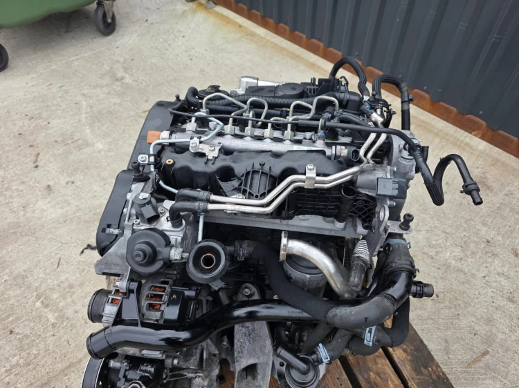 SILNIK KOMPLETNY AUDI A4 B8 A5 A6 SEAT EXEO 2.0 TDI CAG CAGB 150007 KM !!!