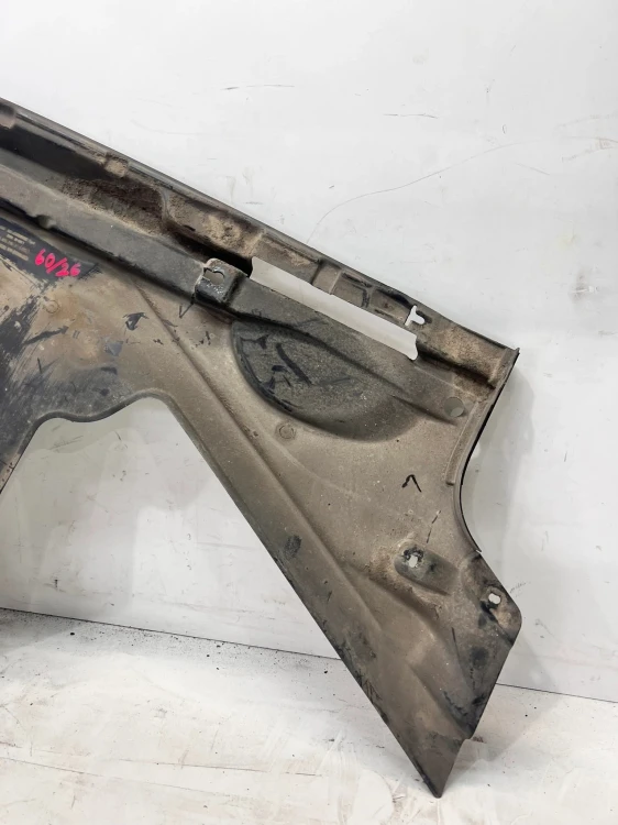 OSŁONA PODWOZIA TYŁ AUDI A4 B9 8W0825216E 60/26
