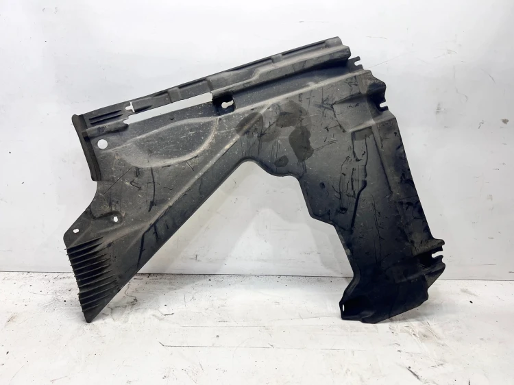 OSŁONA PODWOZIA TYŁ AUDI A4 B9 8W0825216E 60/26