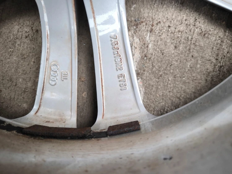 FELGA FELGI VW AUDI A3 A4 A6 ITP 7.5J R18 ET51 8V0601025BL Z*63*