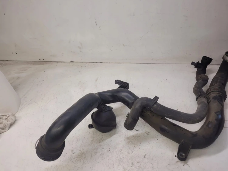 RURA WĄŻ INTERCOOLERA AUDI VW SKODA 1K0145762AF