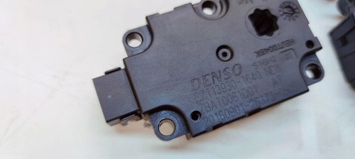 SILNICZEK NAGRZEWNICY AUDI A6 C7 A7 ZBAT0061D01 AT