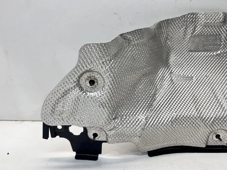 ŚCIANA GRODZIOWA OSŁONA AUDI A4 B9 8W0819523B