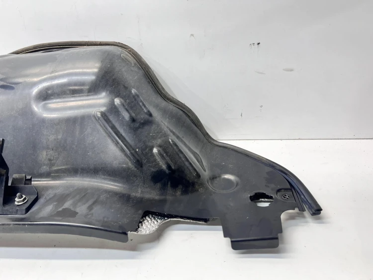 ŚCIANA GRODZIOWA OSŁONA AUDI A4 B9 8W0819523B