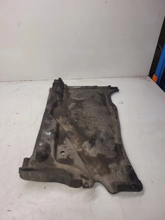 OSŁONA PODWOZIA LEWY TYŁ AUDI A6 C7 4G0825215C *4*