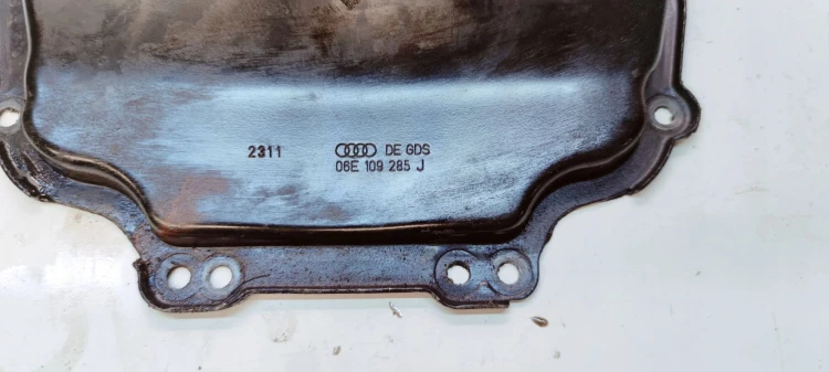 OSŁONA POKRYWA ROZRZĄDU AUDI A6 C7 A7 A8 2.8 FSI 06E109285J