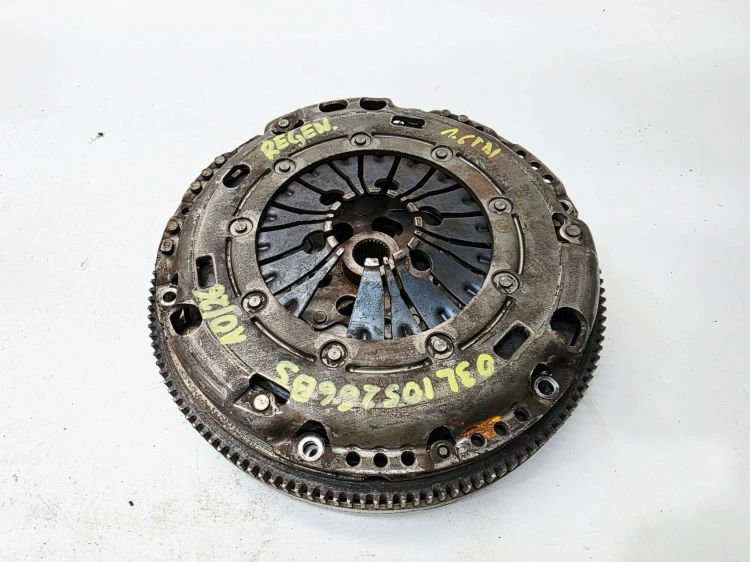 KOŁO DWUMASOWE SPRZĘGŁO AUDI VOLKSWAGEN SEAT SKODA 1.6TDI 03L105266BS 10/26