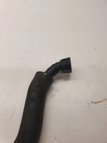 RURA PRZEWÓD ODMY AUDI VW 2,0 TFSI 06J103221
