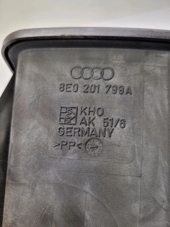 FILTR WĘGLOWY AUDI A4 B7 A6 C6 2.0 TFSI 8E0201799A