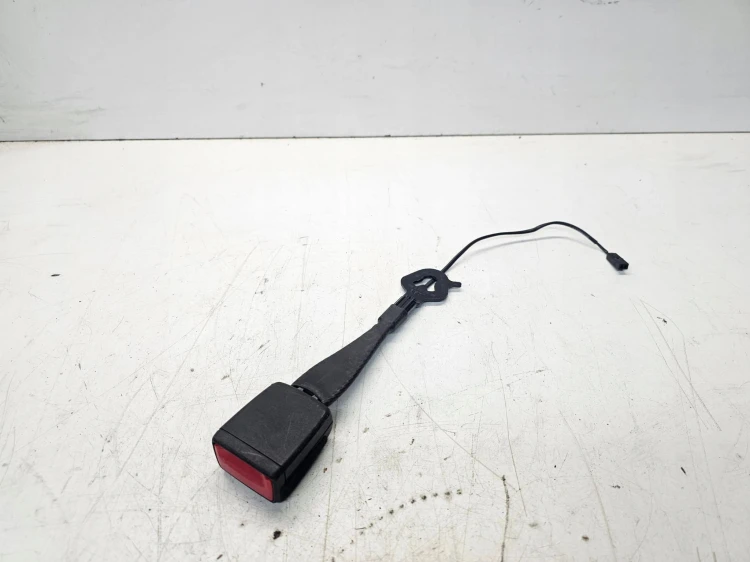 ZAPINKA PASA FOTELA AUDI A4 B9 A5 8W Q7 4M 4M0857755E