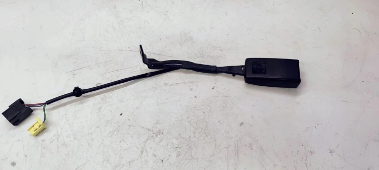 ZAPINKA PASA PRAWA CZUJNIK USA AUDI A3 8P4857756K
