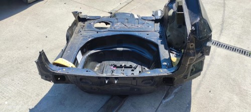 ĆWIARTKA PRÓG WANNA BŁOTNIK PRAWY AUDI A4 B8 KOMBI