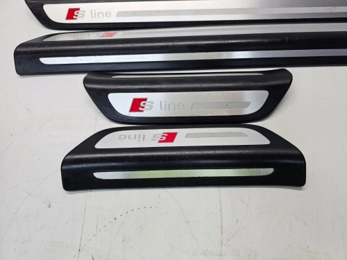 LISTWA LISTWY PROGOWE S-LINE AUDI Q3 8U 8U0853374B