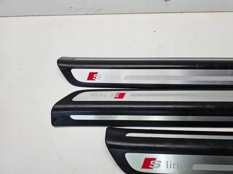 LISTWA LISTWY PROGOWE S-LINE AUDI Q3 8U 8U0853374B