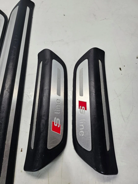 LISTWA LISTWY PROGOWE S-LINE AUDI Q3 8U 8U0853374B